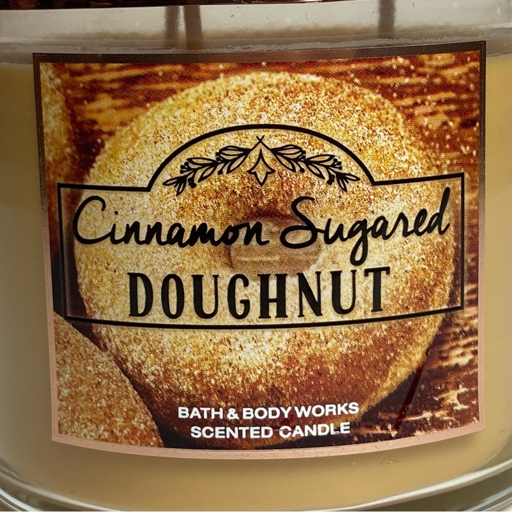 Bath and Body Works Cinnamon Sugared Doughnut Medium Jar Candle 3 - Wick Candle